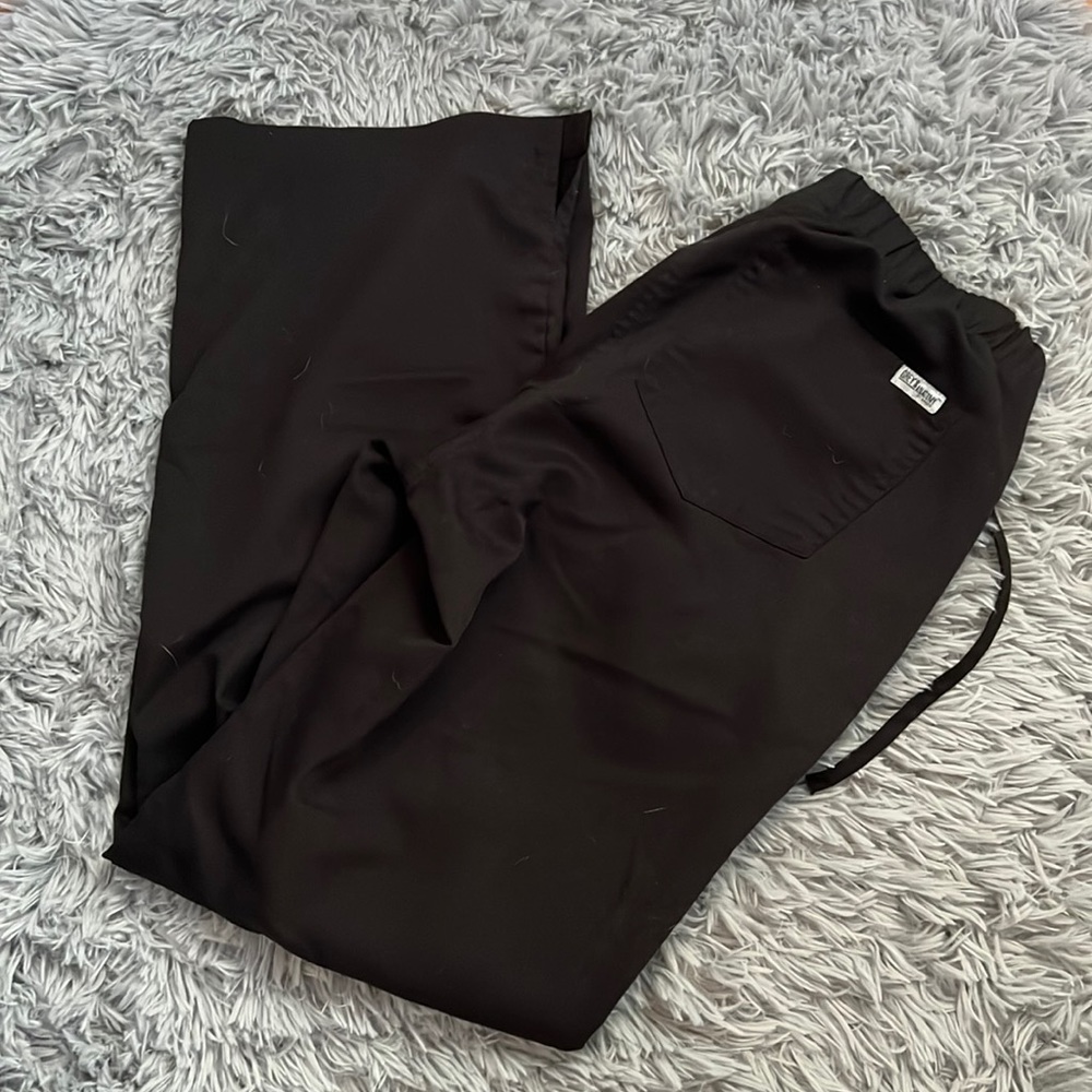 Women’s black Grey’s Anatomy scrub pants size small
